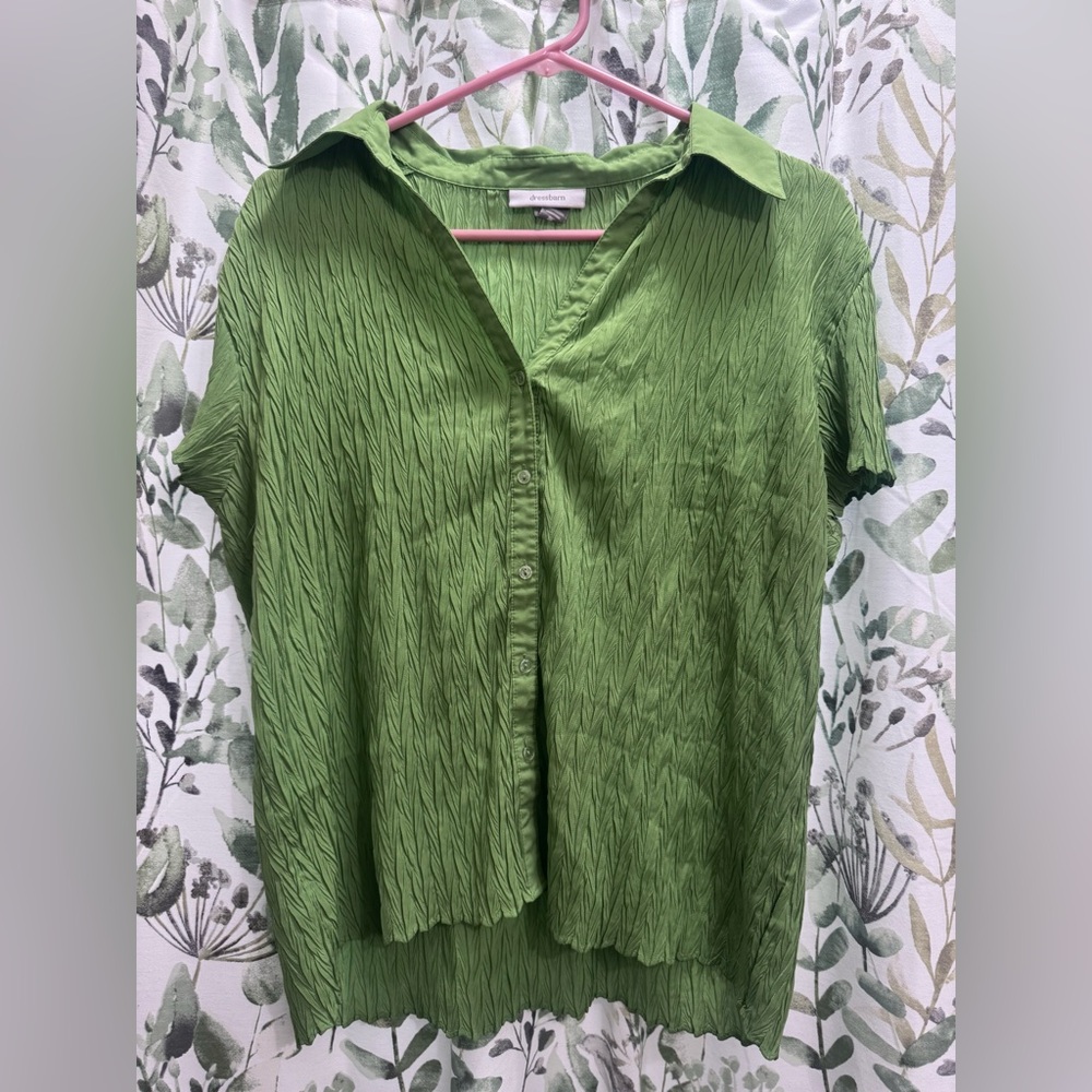 Dressbarn Vibrant Green Button Down Shirt